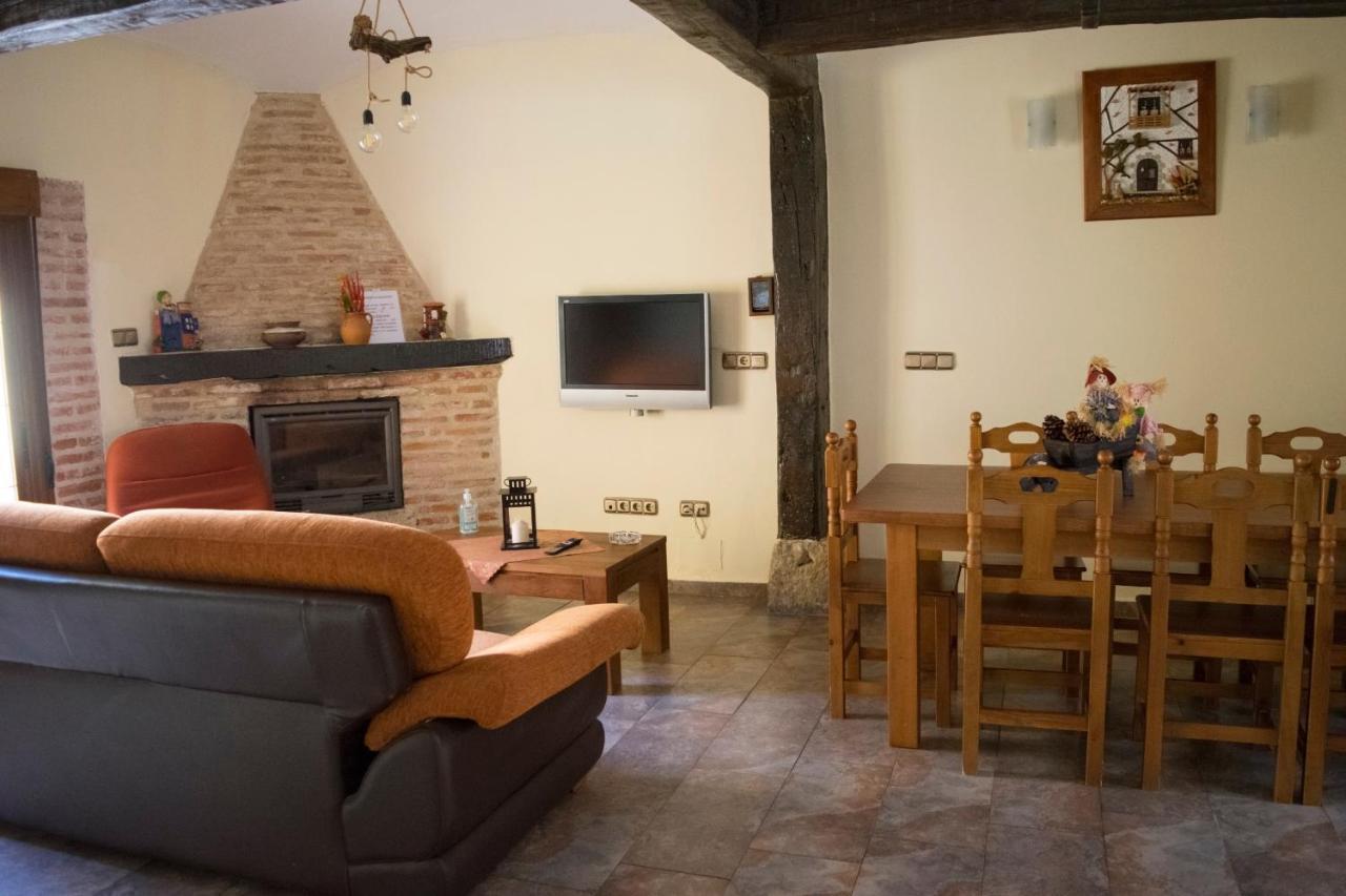 Vivienda Turistica El Caneco Tordesillas Buitenkant foto